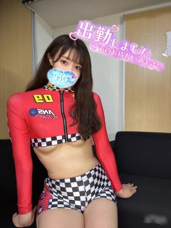 今日22：00まで！はじめてコスプレしてみたよ🥺