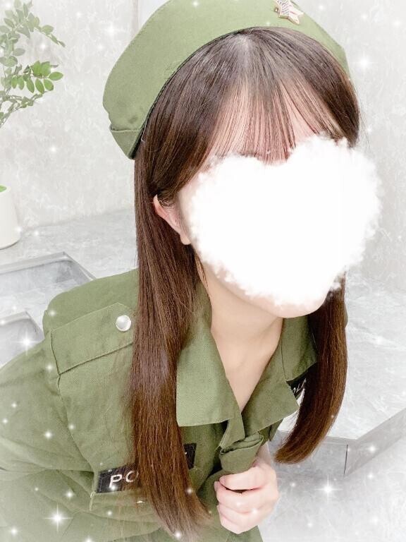 鏡の前で…