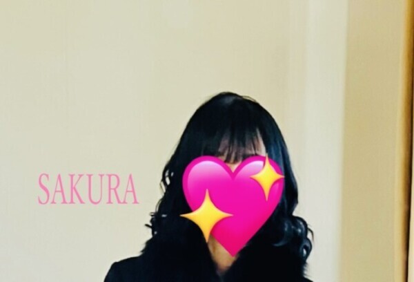 明日、出勤致します来週は20(金)のみ