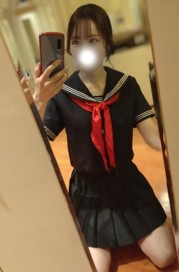 ?セーラー服?