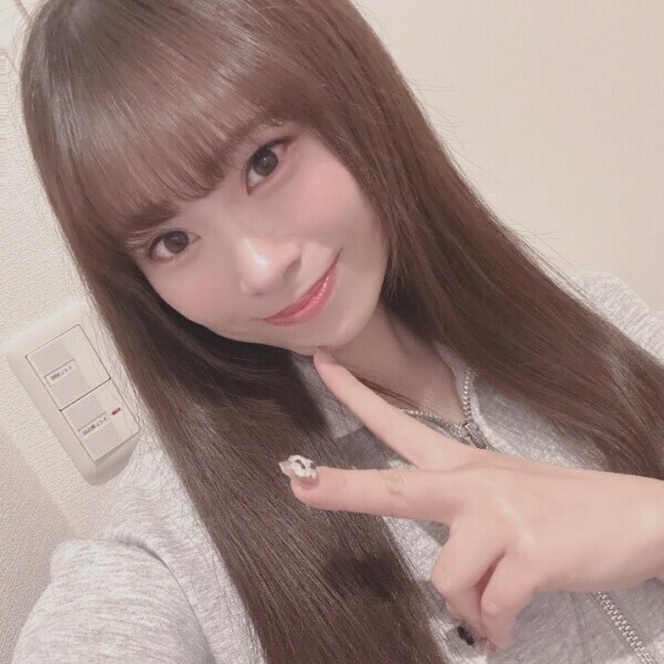 こんばんは( *´?`*)