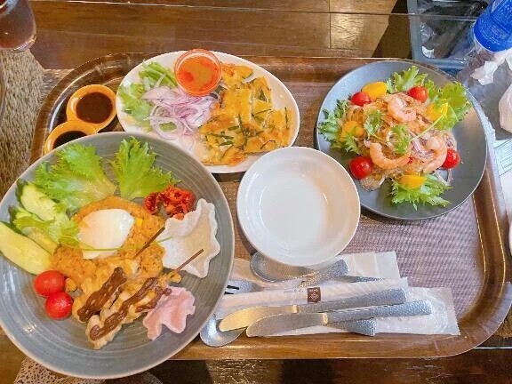 何してるの、、？🐶