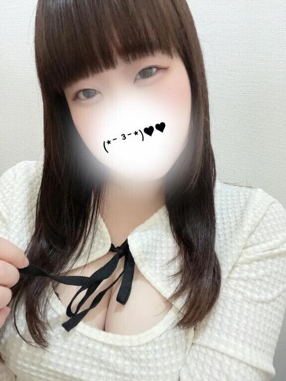 谷間がチラ見えお洋服🎀