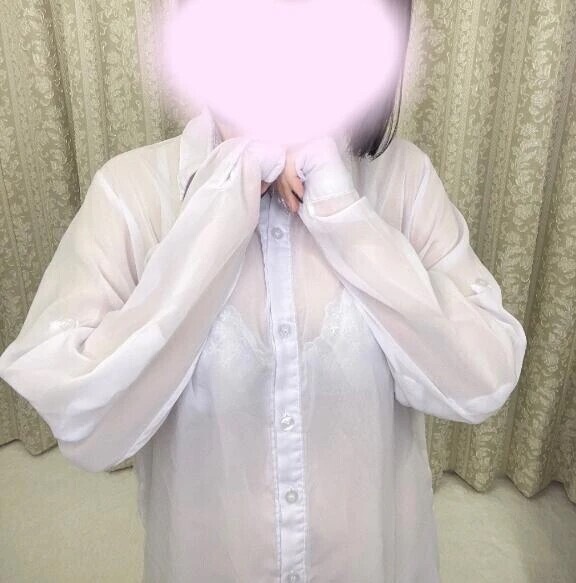 透けちゃ