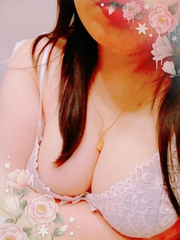 おくちでエッチな自己紹介??