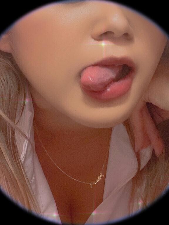 明日お誘いしてね…?