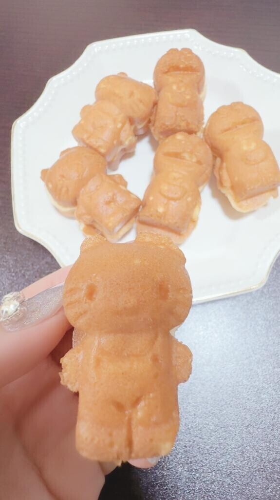 キティーとドラえもん
