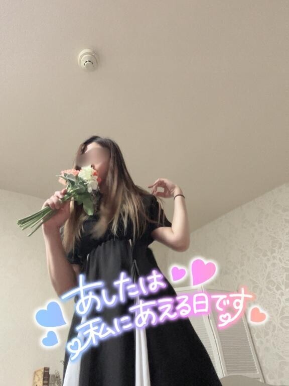 皆様、本日もお疲れ様です(｡･?･)_???
