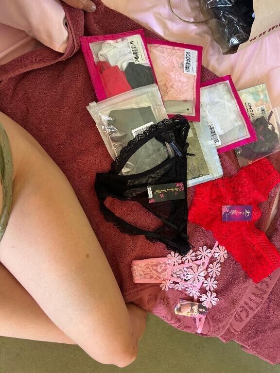 今日はたくさんセクシーランジェリー