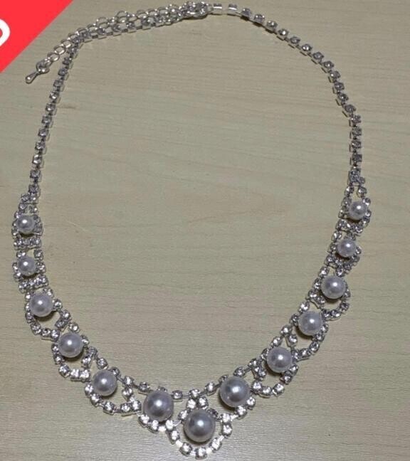 お姫様みたいなネックレス