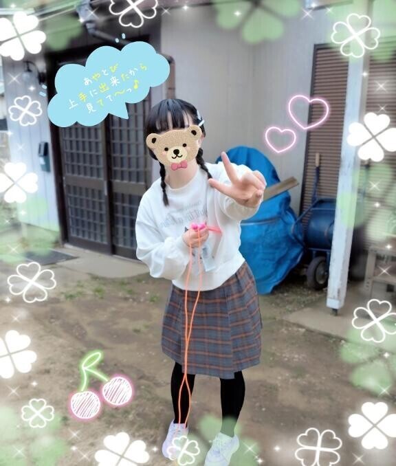 「おじちゃん、“あやとび”上手に出来たよっ?」～春休み中?に遊びに来た、幼い姪っ子??のパンチラ?にガマン出来ず、“縄跳び”しているところを見てあげる代わりに、“お〇あそび??”と称して発育途中のツルツル?○○○にこっそり悪戯?純真無垢?な瞳をキラキラ??させながら「大きくなったら、おじちゃんのお嫁さんになるのっ??」と生意気なコトを言ってくるので、小さなカラダ?を押さえつけて、ドクドク○○○してあげました?（ご自宅??のA様）