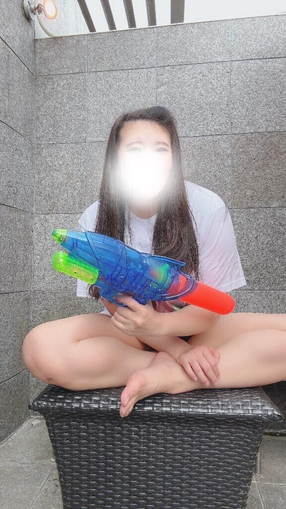 いや、暑い。