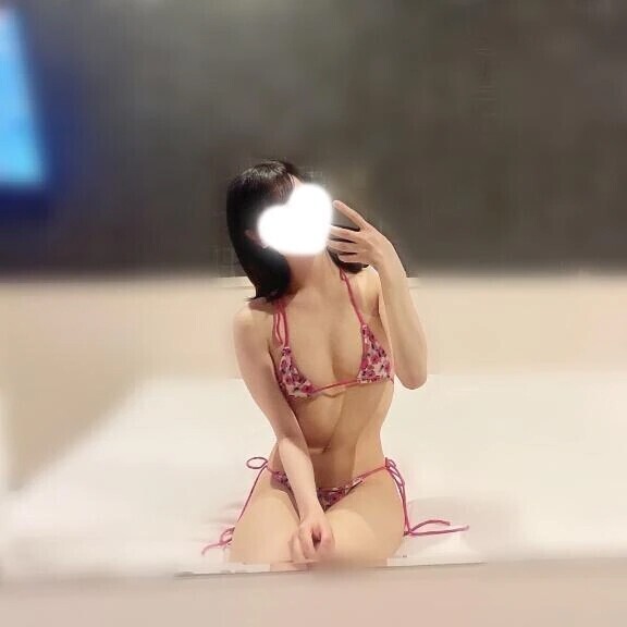 明日13時〜います💖