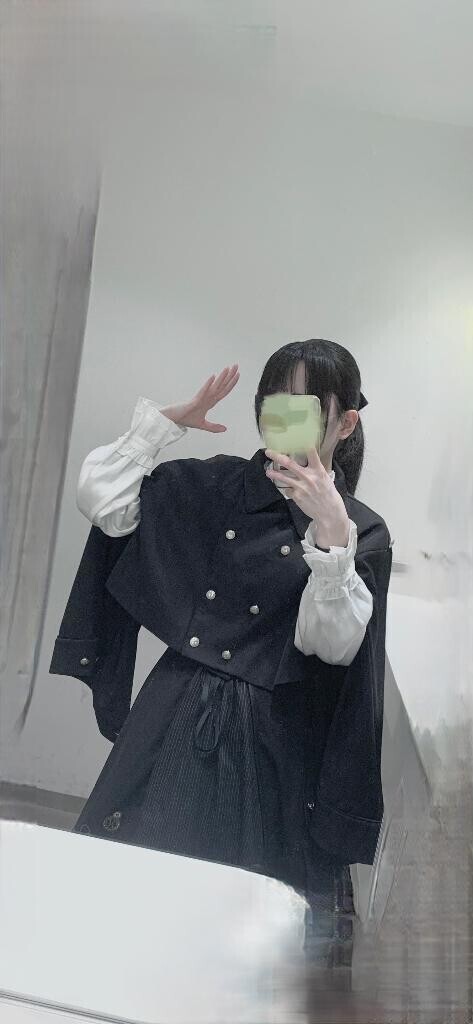 ≡ \(　˙-˙ )/