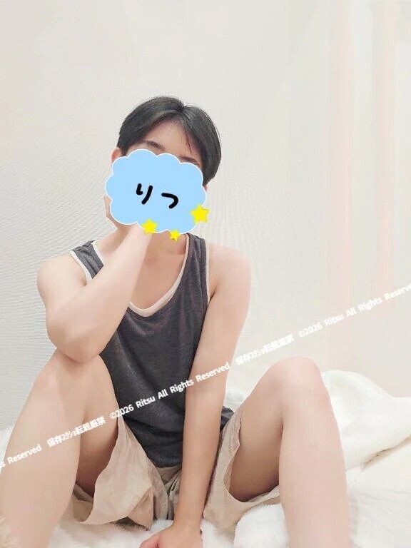 こんな髪型も....