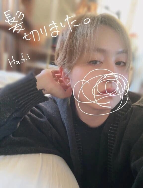 髪短くなりましたって報告。