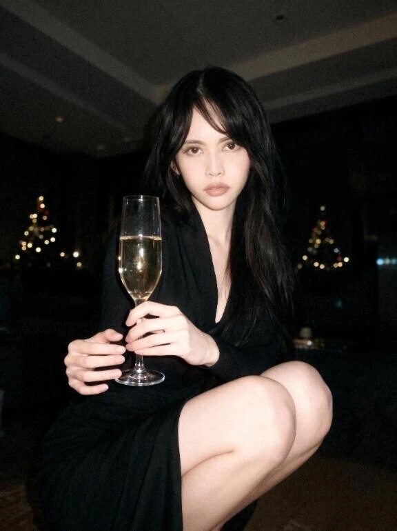 明日出勤します