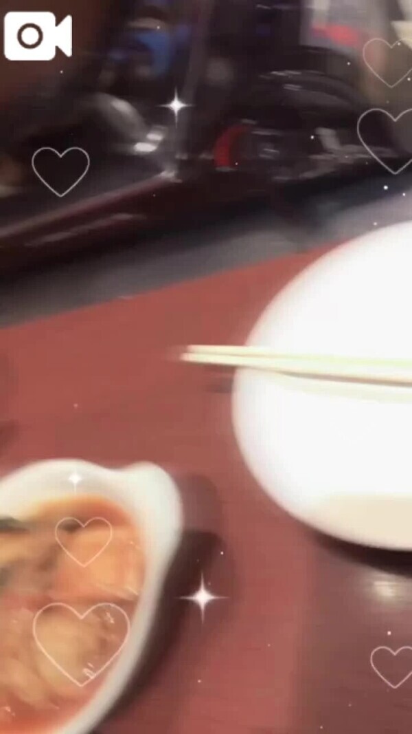お誘いない😭