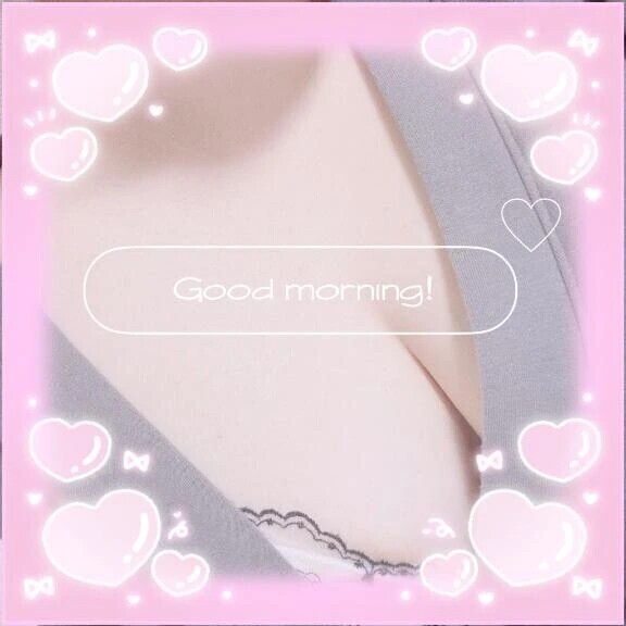 寒くても谷間は出せるカーディガン🤭