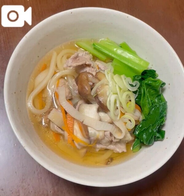 おいしい給食【肉うどん】