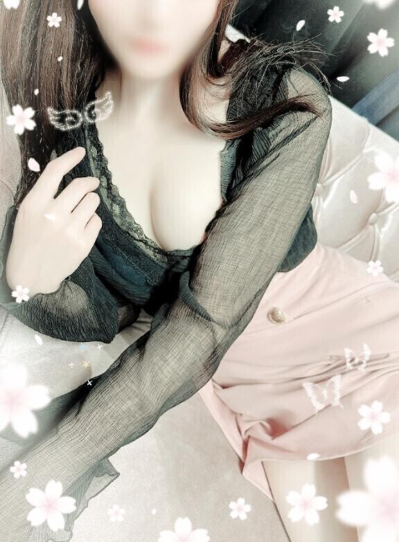 👚服きてる方がエロい…///