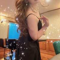 広末えれな