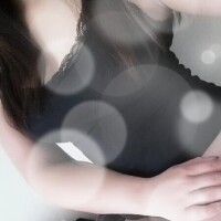 新倉あおい