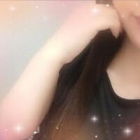 新倉あおい