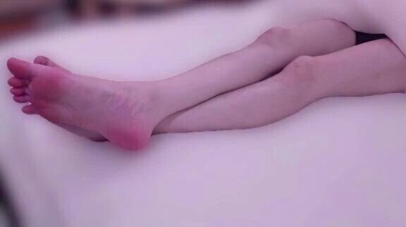 ベッドで脚からの見え方🙈🛌撮影オプション感謝🙏🏻