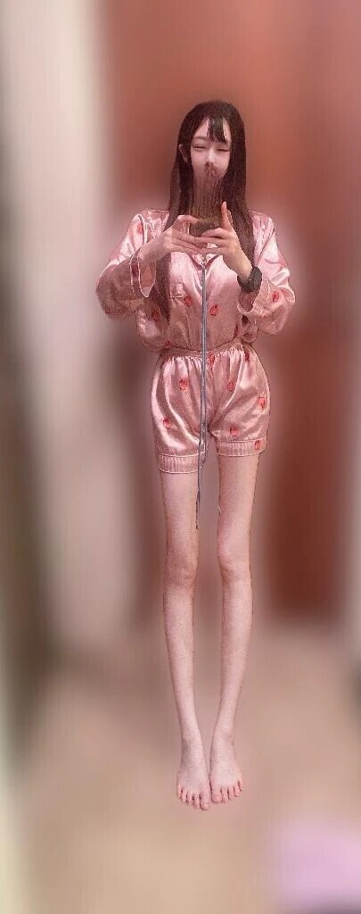 おやすみなさい🤤すっぴんﾉｰﾏﾙｶﾒﾗ📸生脚も感謝🥺🙏🏻事前ご予約感謝🙏🏻