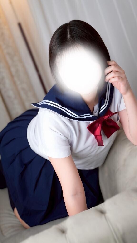アラサーなのに学生服なんか着て大丈夫かな