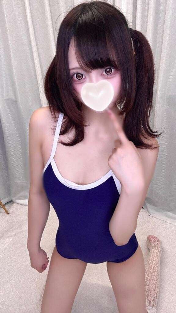 ロリ顔!?ロリ体型!?