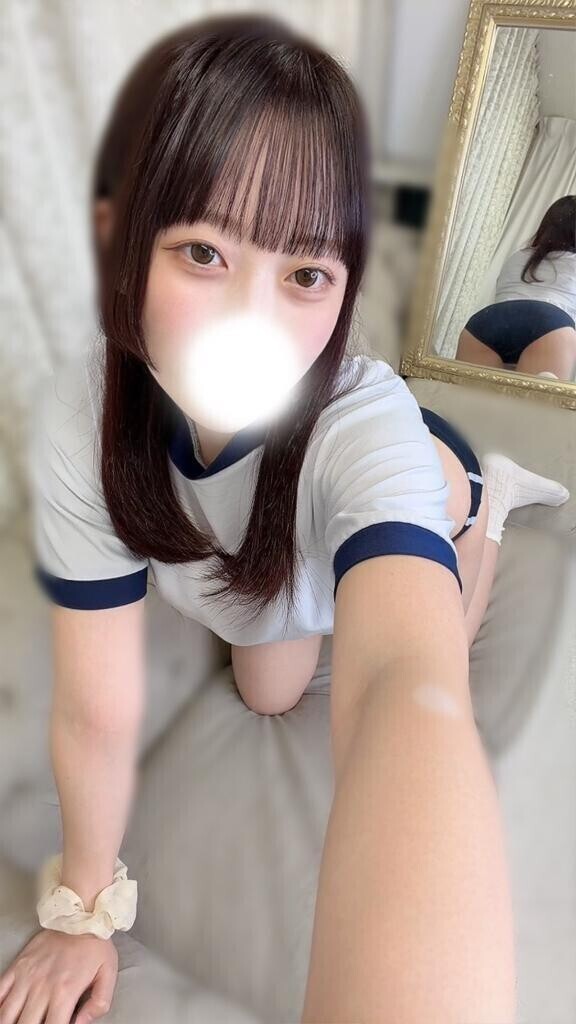 よくみると??