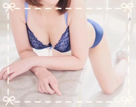 💜このカードみたいな色の下着もイイわね💜