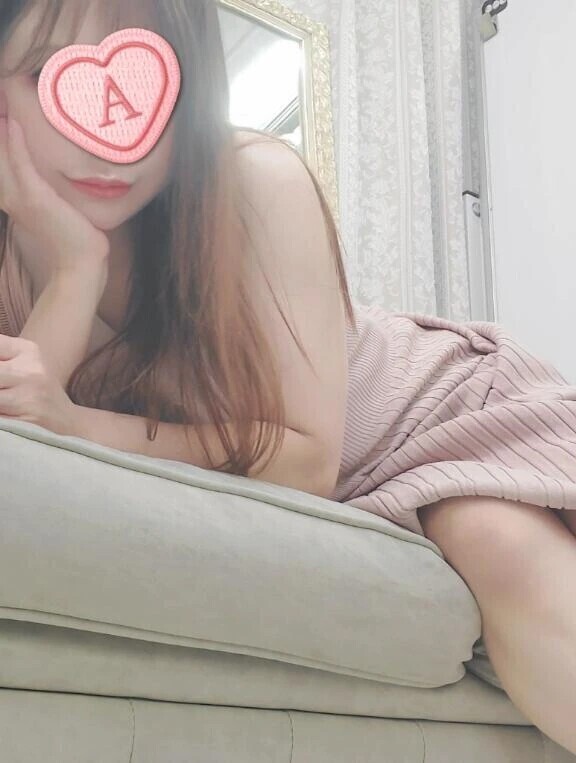 こんなふうに見つめられたら、どんな反応しちゃう…？♡