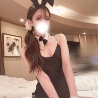 小柄??スレンダー?