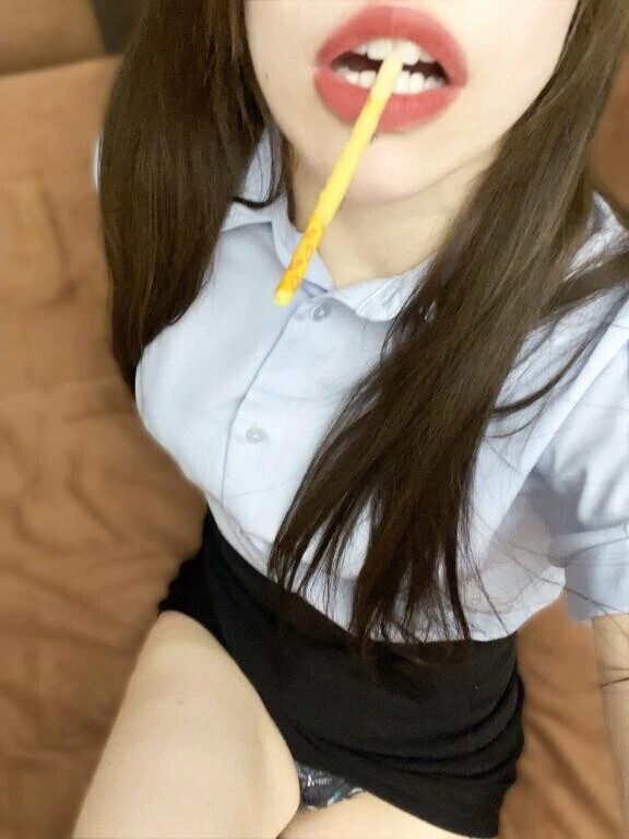 舐めたら……味だった