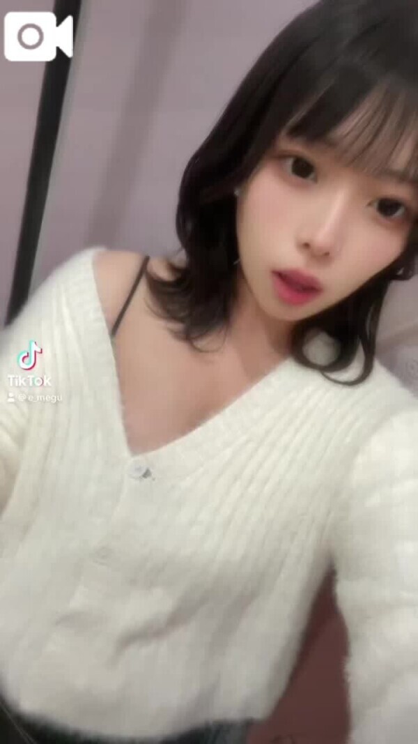 TikTokフォローして😽