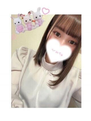 暗髪パッツンにしたのです