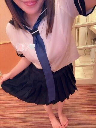 出勤するよーん∠(　- )／