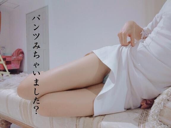 鏡の前で立ち