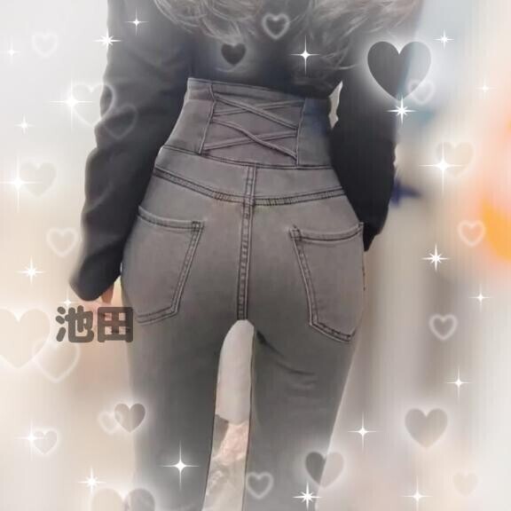 にらめっこ中