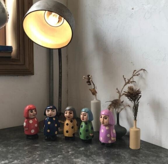 木彫り商品のアトリエへ