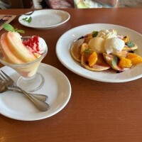 有賀　百合子