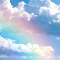 新山えみ