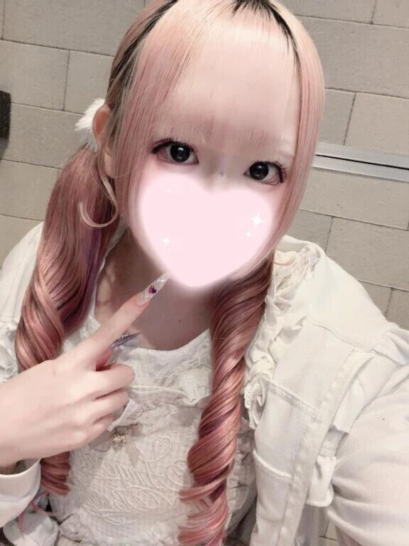 いるよ…( ⩌⩊⩌)✧