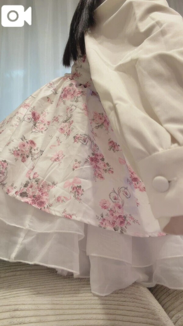 何色でしょう❔