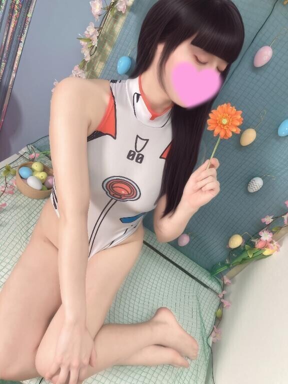 身体のラインが見えるエヴァコス꒰ঌ‪💜💚໒꒱