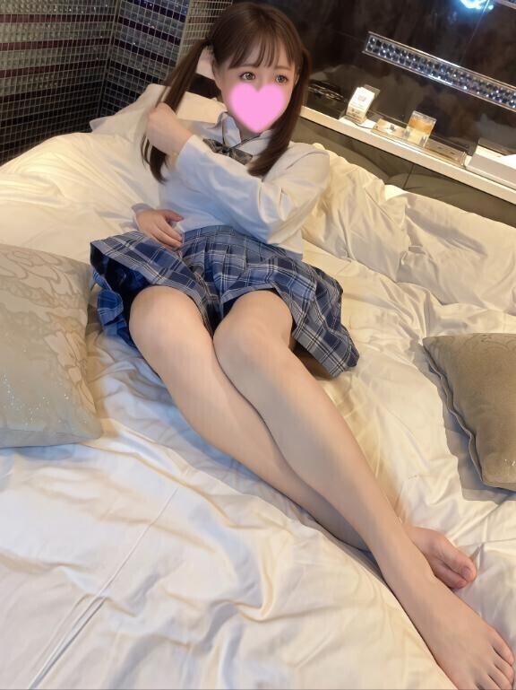 クラスに1人はいる美脚生徒🩰🦢🤍