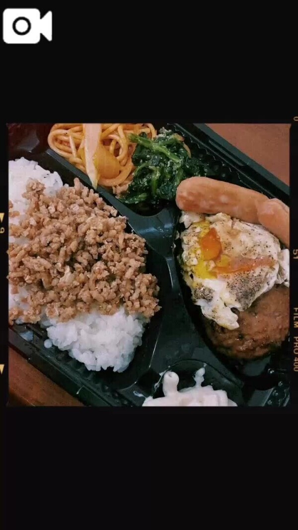 お兄さんは夜ごはん何食べた？